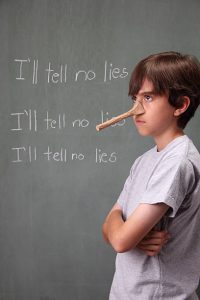أسباب الكذب المفرط عند الأطفال